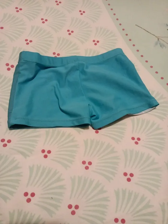 Maillot de bain 6 ans - photo numéro 2