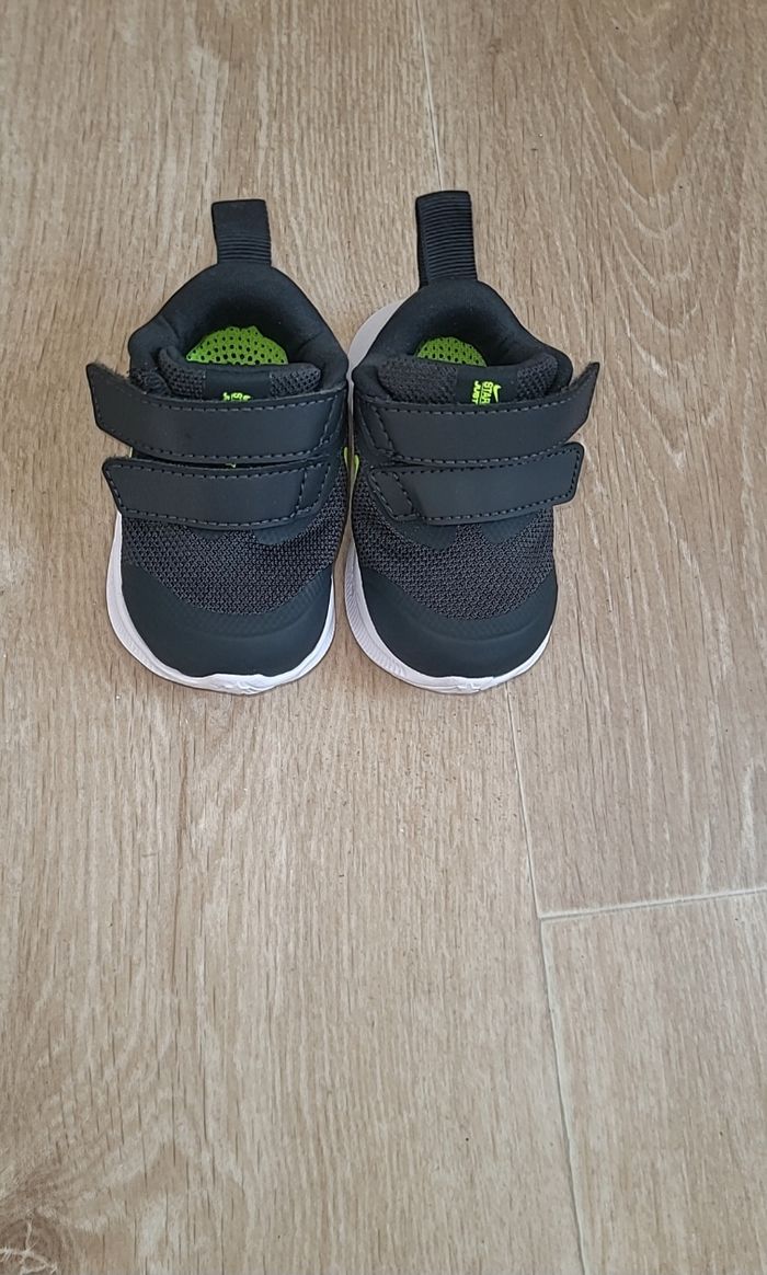 Chaussure bébé nike - photo numéro 2