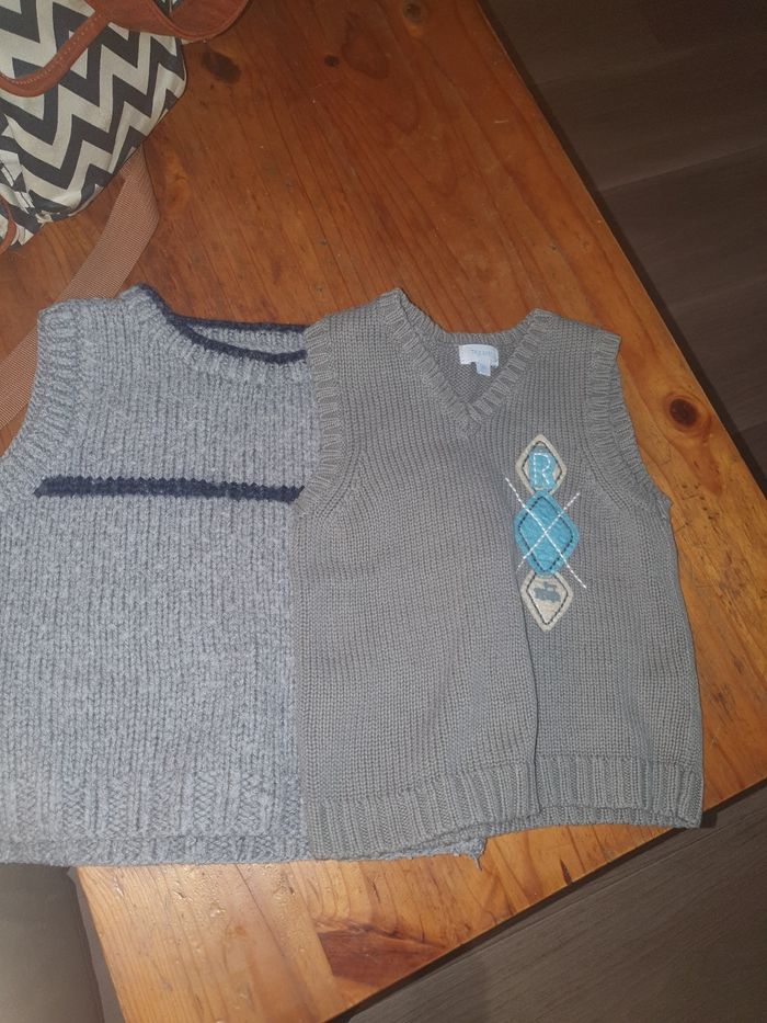 Pull sans manche 18/24 mois