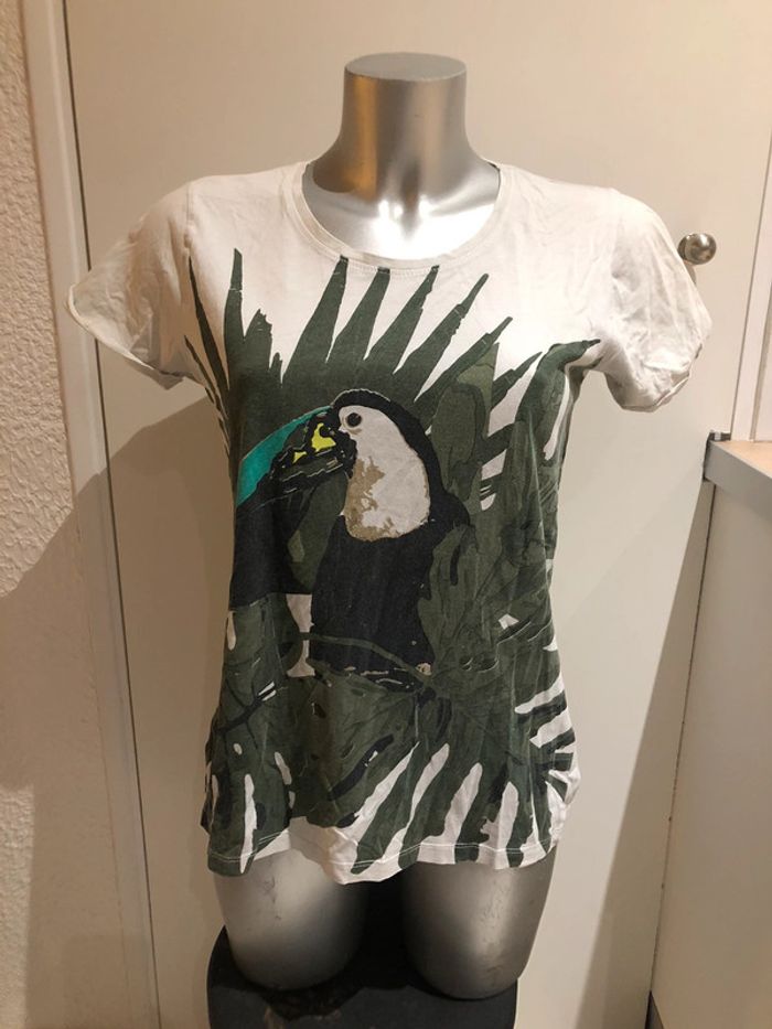 Tee shirt