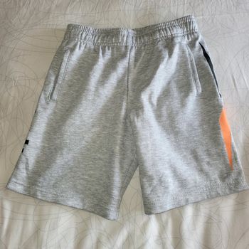 Short reebok 9-10 ans