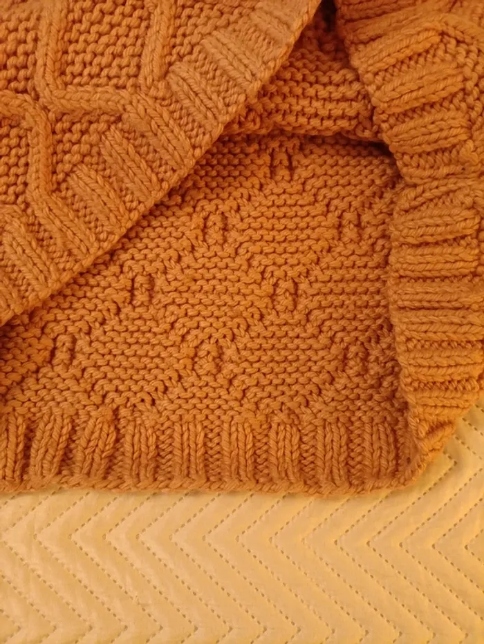 Pull fait main - photo numéro 4