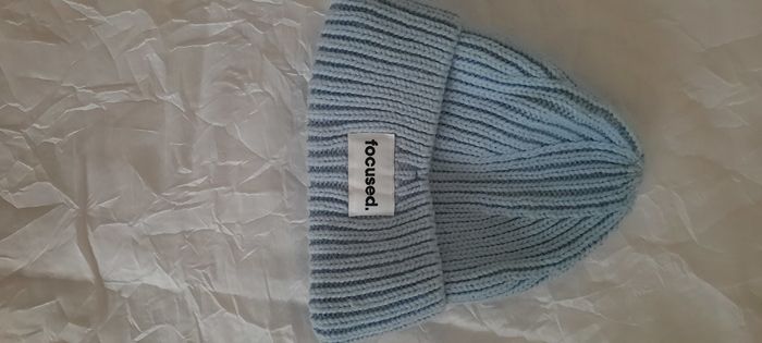 Vends bonnet femme