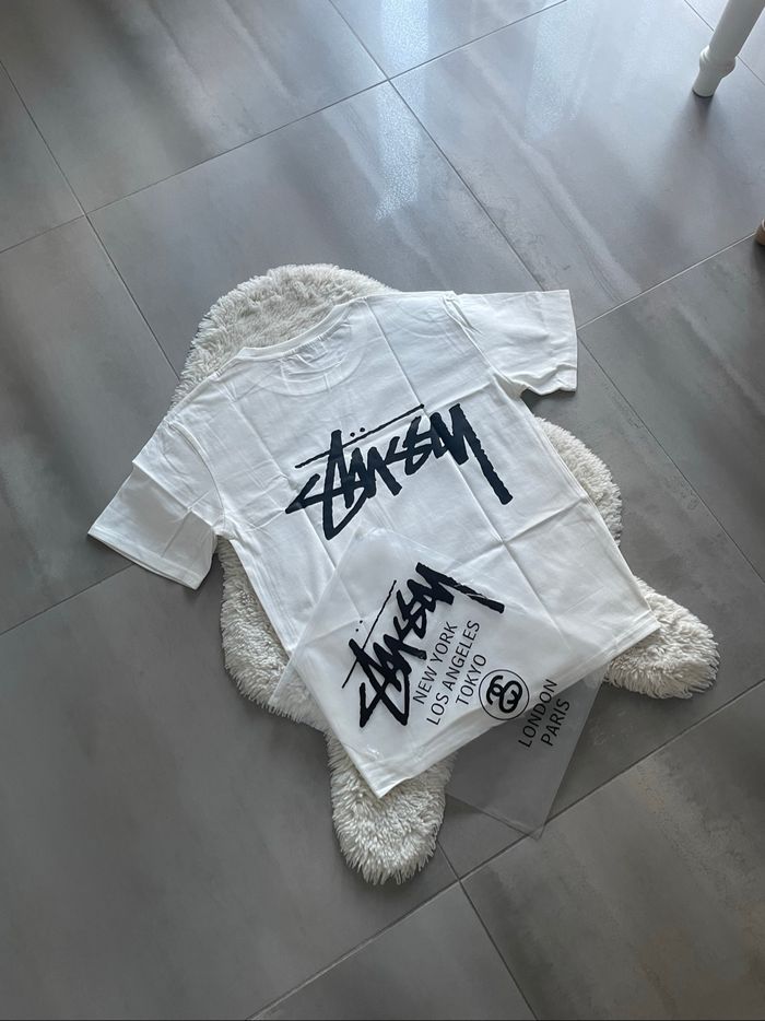 T-shirt Stüssy