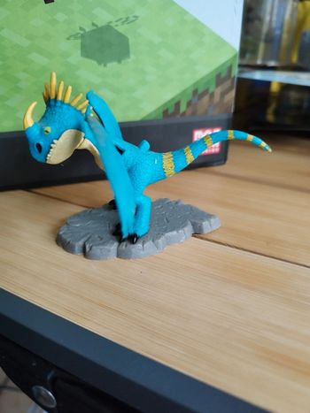 Figurine dragon