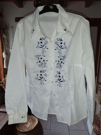 Chemise brodée