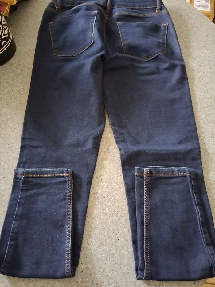 Jean " kiabi " skinny bleu foncé " T - 38" - photo numéro 2