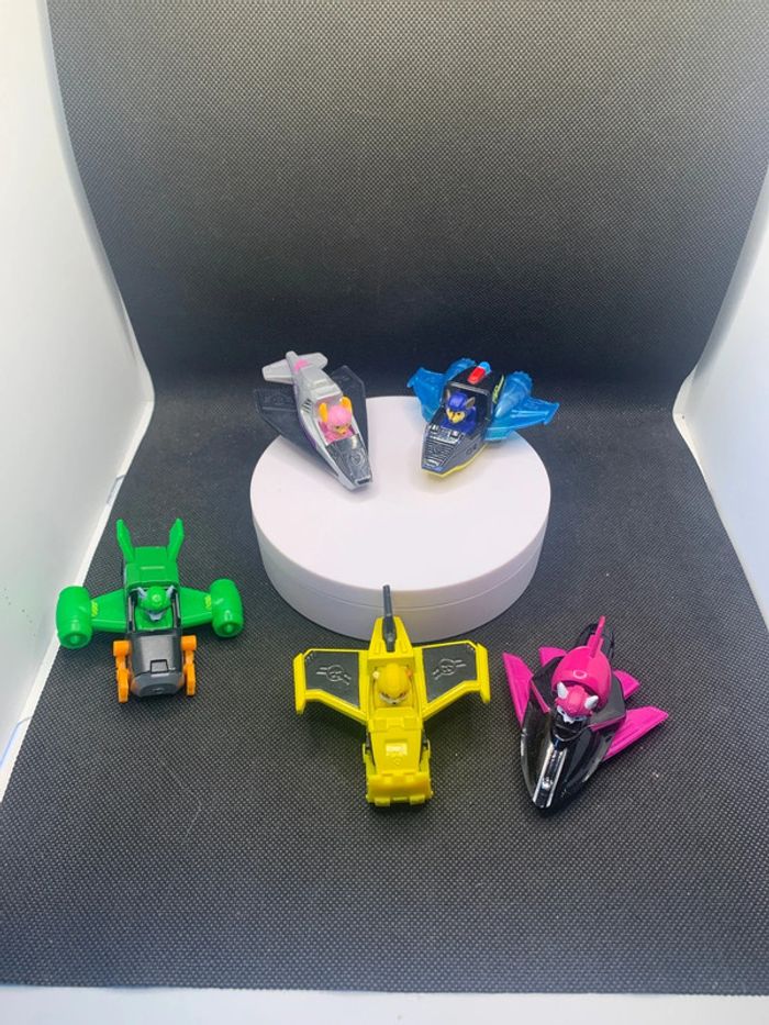 Lot de 5 avions métal paw patrol