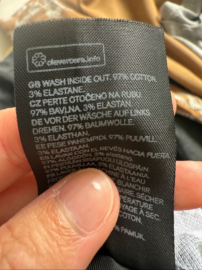 Chemise manches longues noir à motifs fleuri gris blanc H&M taille 36 S - photo numéro 7