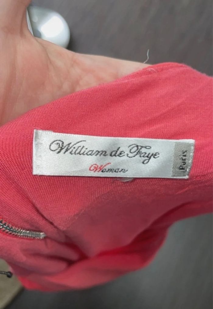 Titre : Robe William de Faye Neuve - Taille M - Couleur Corail - Élégante et Chic - photo numéro 4