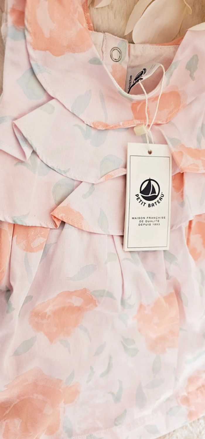 Robe 100% coton Petit Bateau Taille 6 mois - photo numéro 2