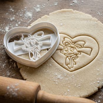 Emporte-pièce Cœur Helga Pataki style Hey Arnold, Découpoir Biscuits et Pâte à Sucre