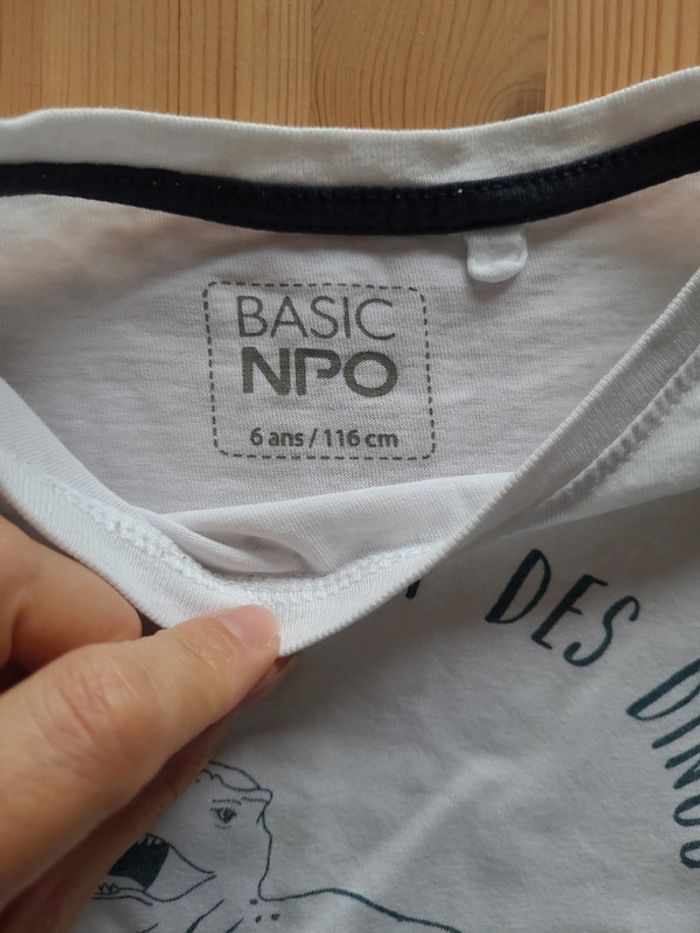 T shirt 6 ans - photo numéro 3