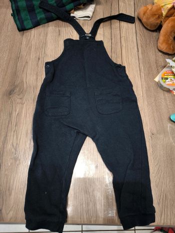 Ensemble salopette + t-shirt manches longues 24 mois