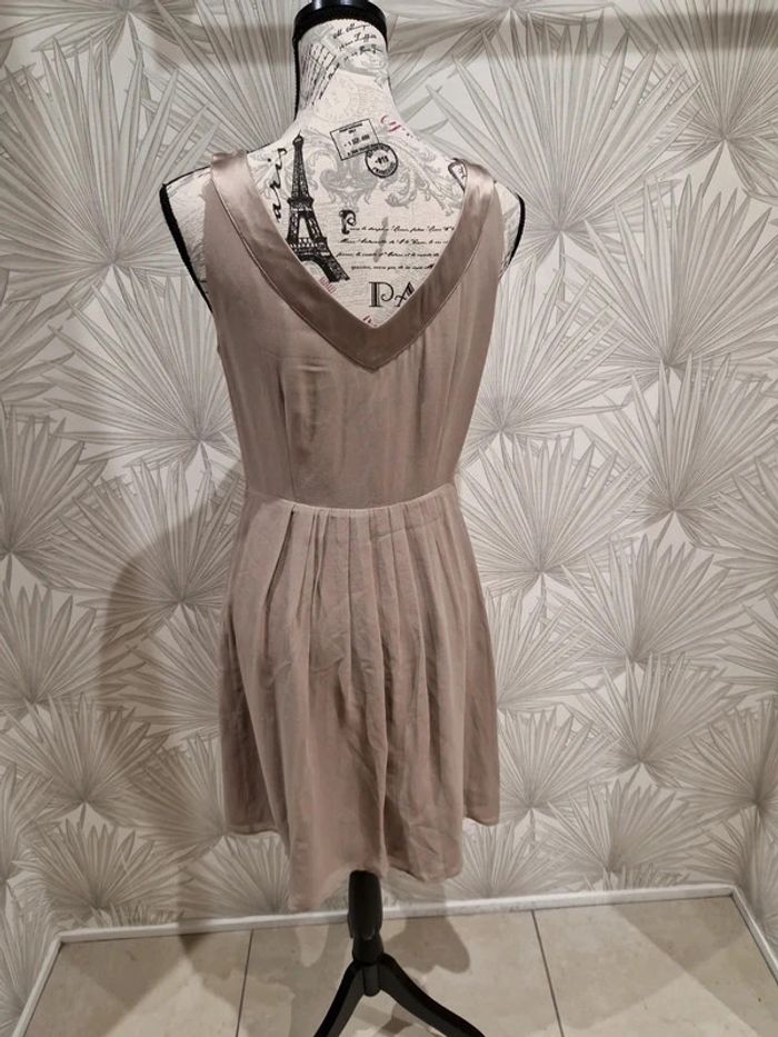 Jolie robe 1.2.3 taille 38 - photo numéro 2