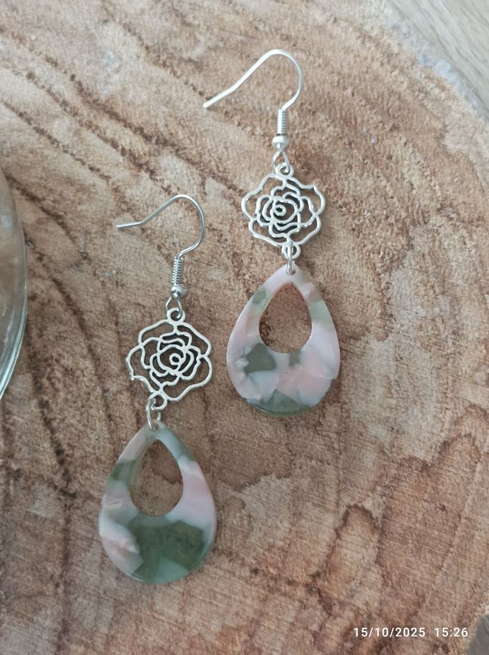 🌺 Boucles d'oreilles argentées - photo numéro 3