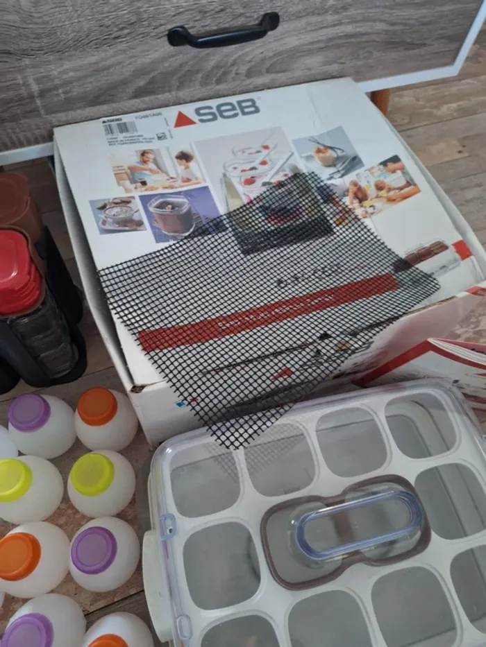 Yaourtière 12 pots avec pots et gourdes - photo numéro 9