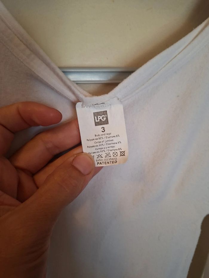 Combinaison LPG endermologie taille 3 - photo numéro 2