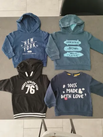 Lot pulls taille 3 ans