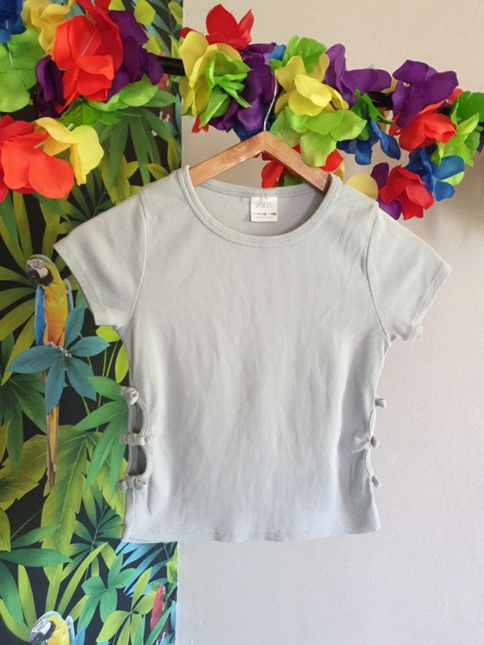Tshirt côtés ajourés petits noeuds