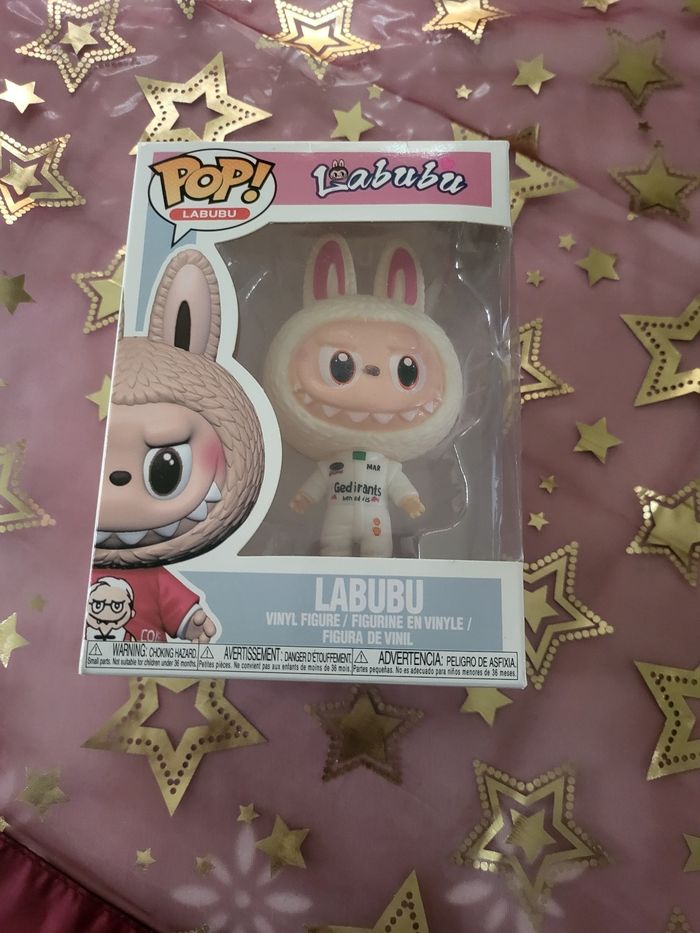Pop rare collection labubu vêtement de course en voiture 🚗