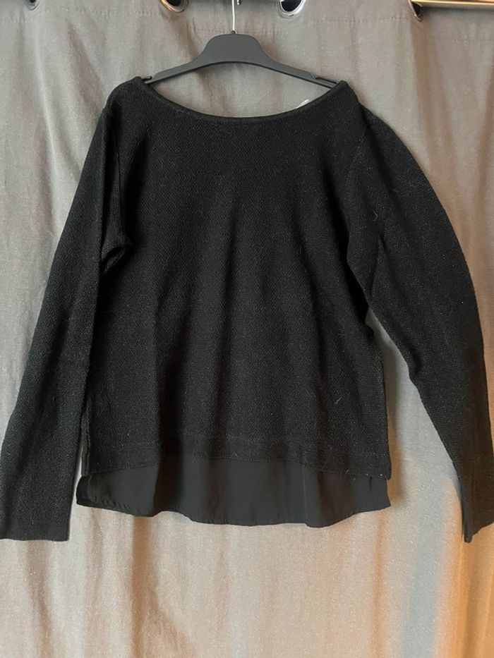 Pull noir