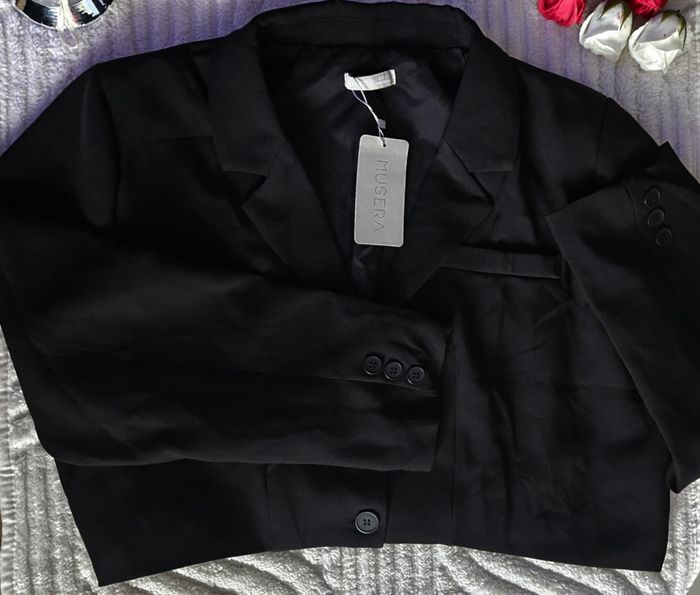 🌸Blazer Court Musera Neuf 🌸