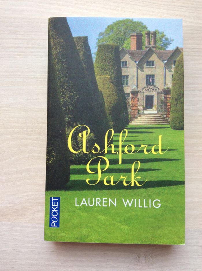 Le livre Ashford Park - V92B