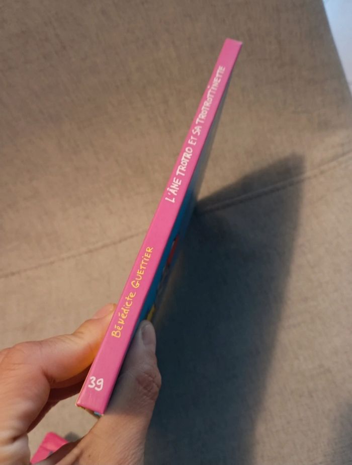 Livre l'âne Trotro se sa trotinette - photo numéro 2