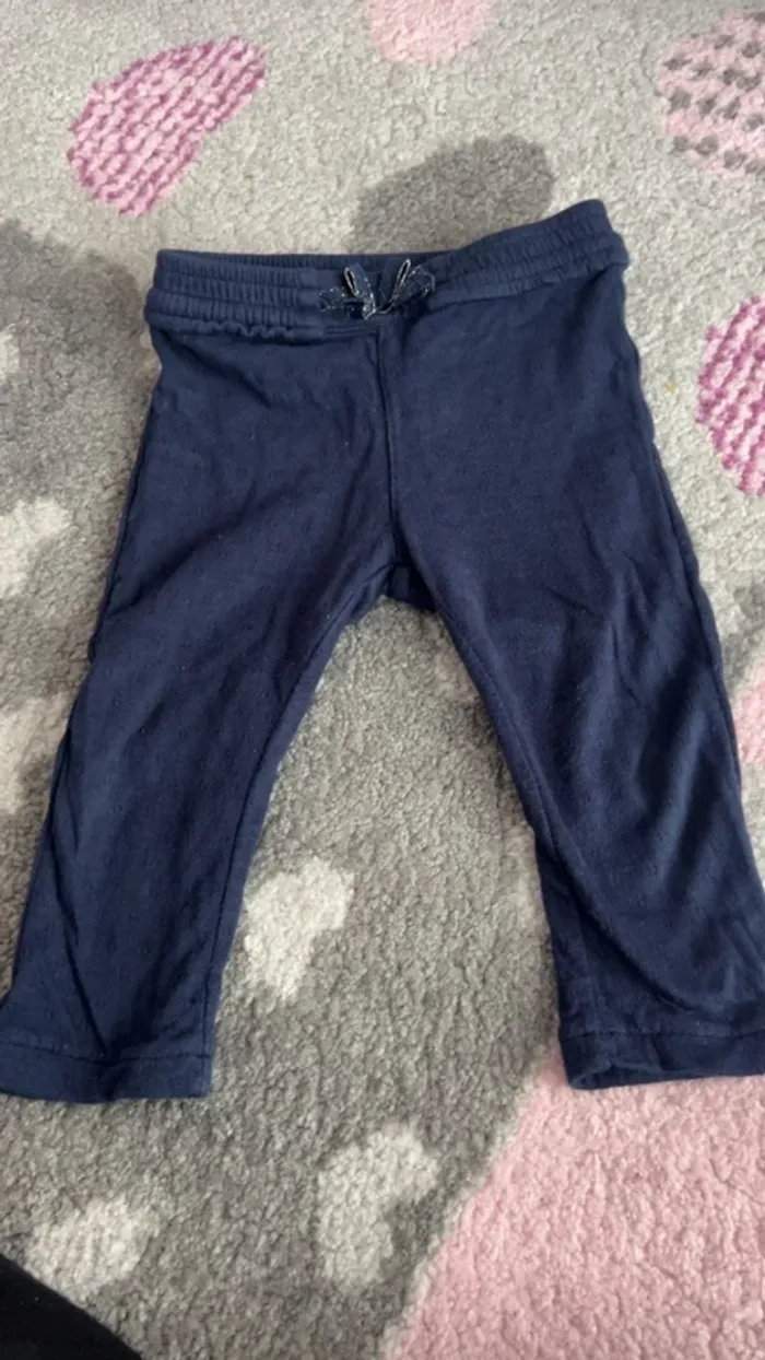 Pantalon obaibi 18mois très bon état
