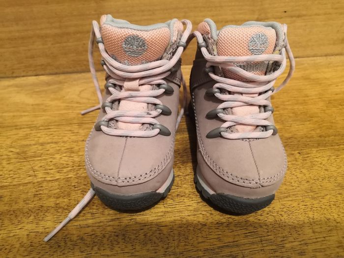 Bottines neuve timberland taille 22 - photo numéro 3