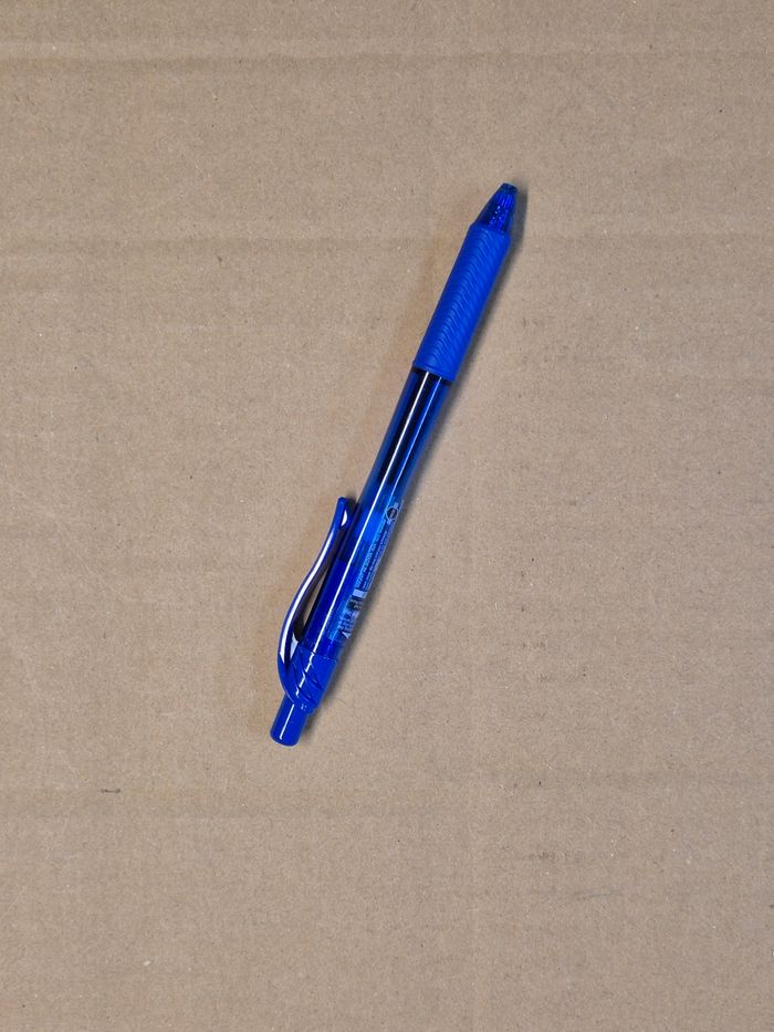 Lot 4 stylos Pentel Energel Bleus - photo numéro 2