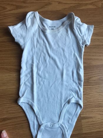 Body Kiabi blanc taille 6mois