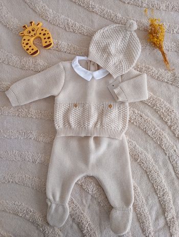 Ensemble bébé beige bonnet pompon