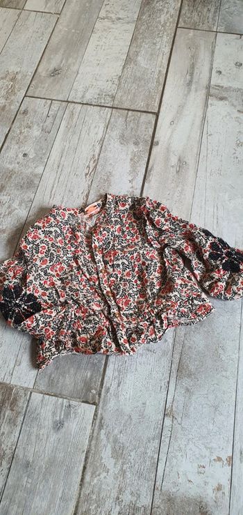 Blouse tao 2 ans en très bon état