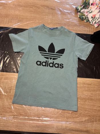 T-shirt adidas