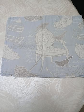 Housse coussin oiseau