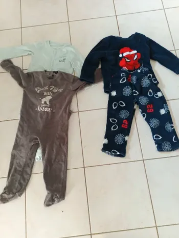 Lot de 3 pyjamas hiver 3 ans