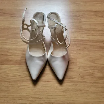 Chaussures à talons taille 40