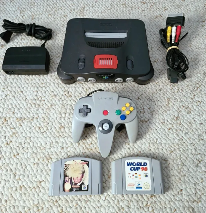 Lot Console Nintendo 64 + 1 Manette & 2 Jeux