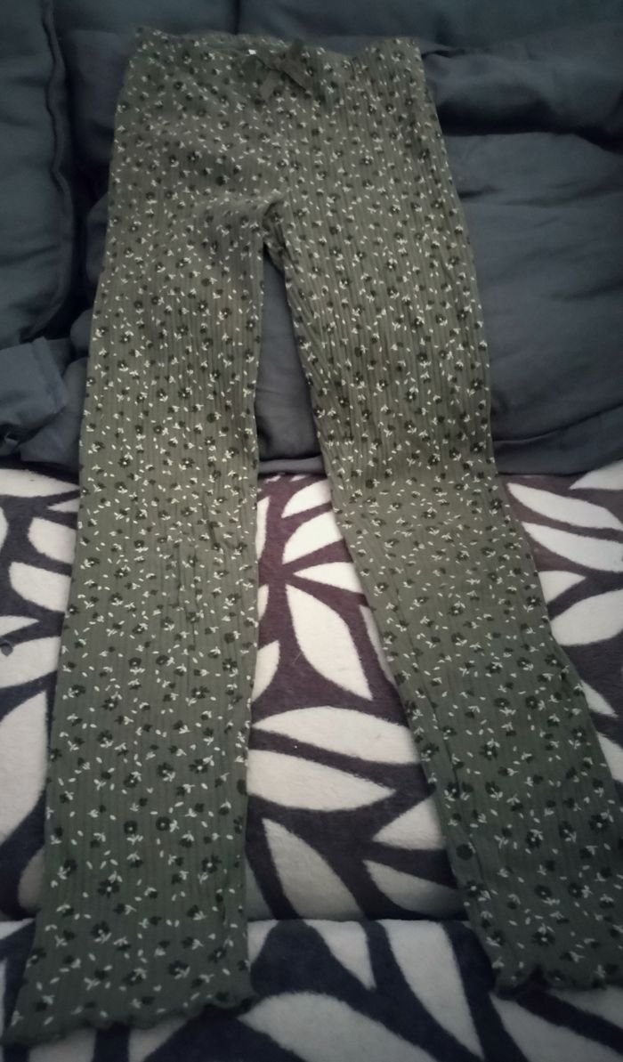 Pantalon/leeging kaki imprimé fleurs "Tape à l'œil" neuf - photo numéro 5