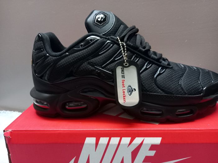 Baskets Air Max TN Black,  taille 43 - photo numéro 2