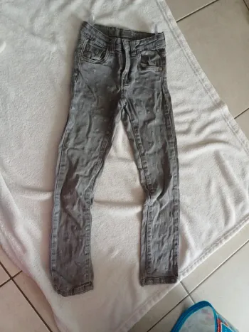 Jean slim gris avec cœur 7 ans