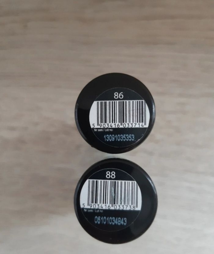 Lot 2 Vernis à ongles gel laque  neufs - photo numéro 3