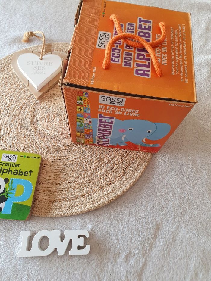 Jeux cubes + livre 🌟 - photo numéro 2