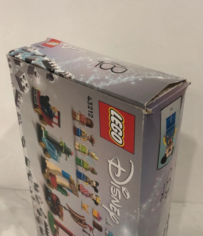 LEGO Disney 43212 Le train en fête. Neuf, scellé. - photo numéro 3