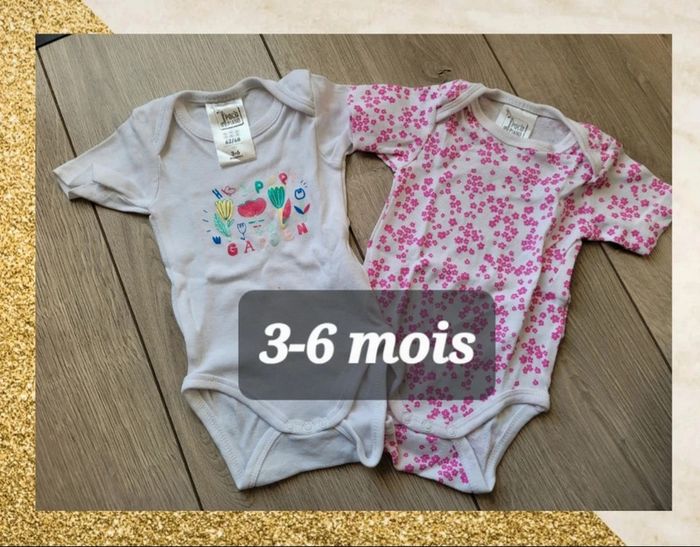 Lot bodies court 3 6 mois