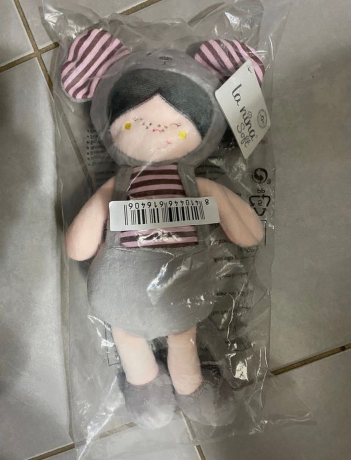 Poupée doudou