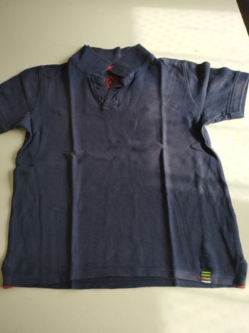 Polo bleu marine T 10 ans