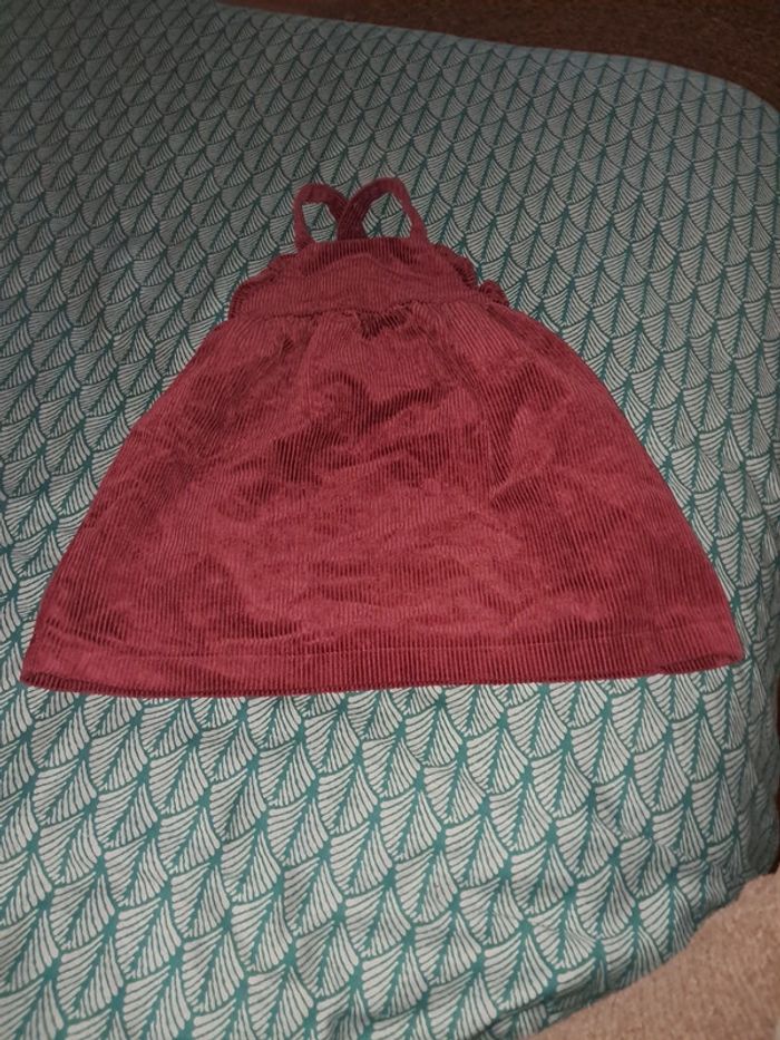 Robe en velours bretelle Bordeaux marque Kiabi